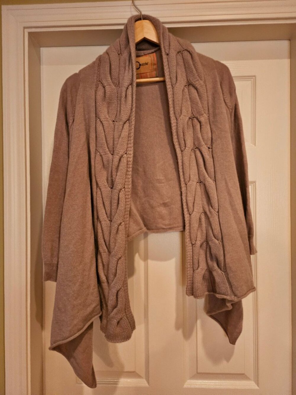 C.uzzle 100% Wool Waterfall Cardigan Cable Knit Size S